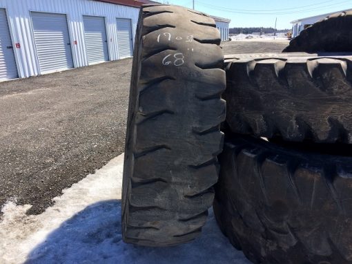 Pneu 18.00-33 NOKIAN HTS - 17-033