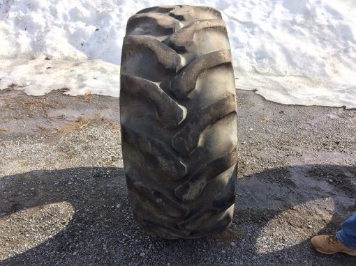 Pneu 2/L-24 GOODYEAR - 17-043