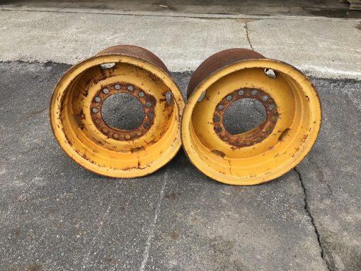 2 John Deere Wheels    -  18-015