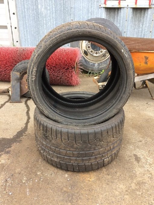 Tires Pirelli (2) 295/30R19   -  17MARC34